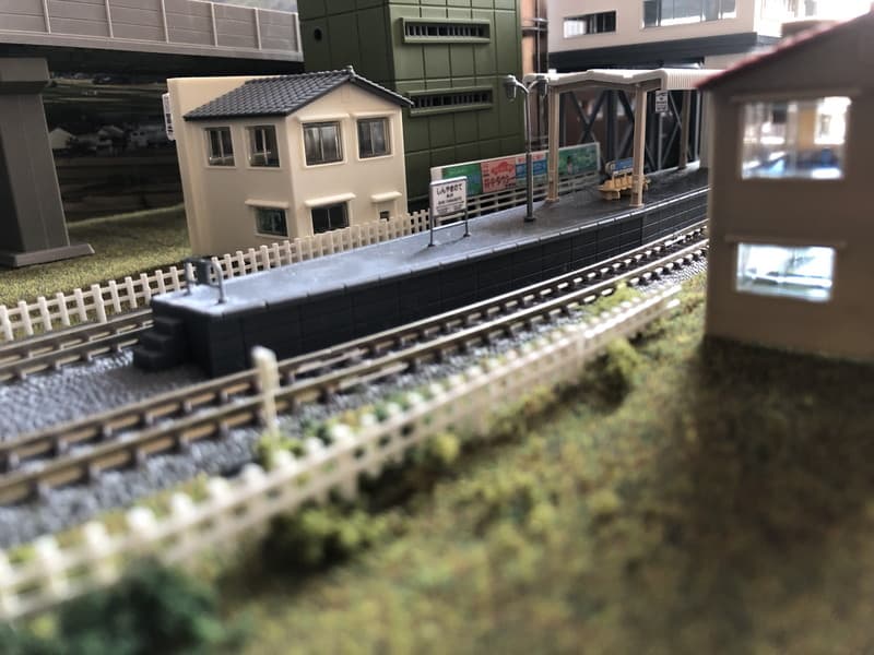 途中の近郊駅(一応完成)【Nゲージ敷設工事22】 – 鉄道模型&鉄道情報
