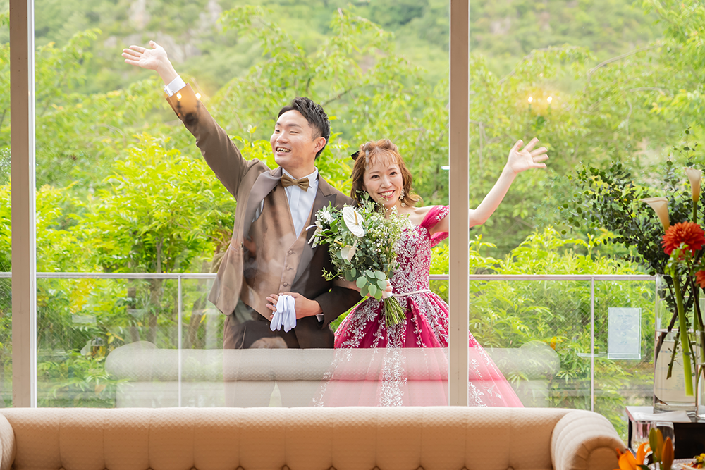 新緑に包まれ笑顔があふれた最高の結婚式｜迎賓館サクラヒルズ川上別荘