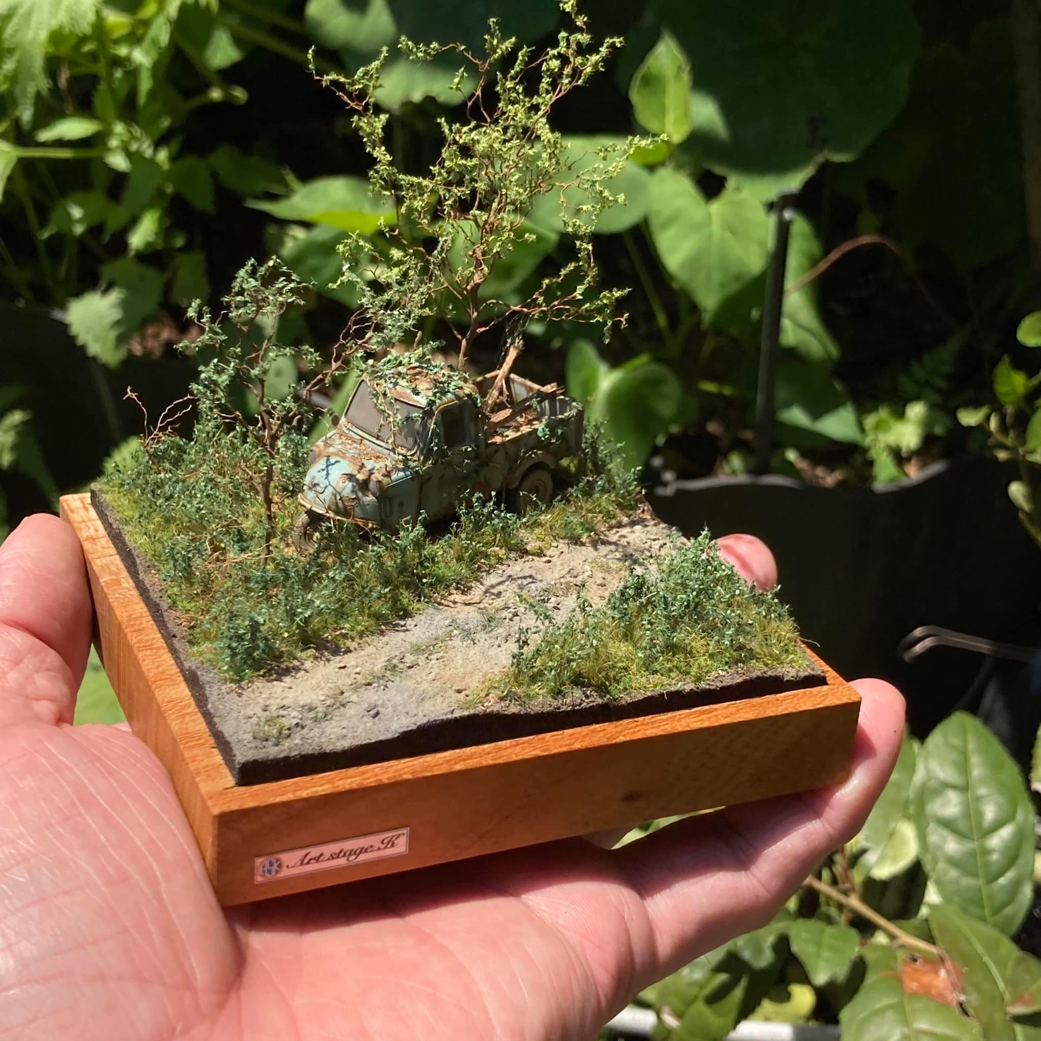 林道に放置されたミゼット - さかつうギャラリー