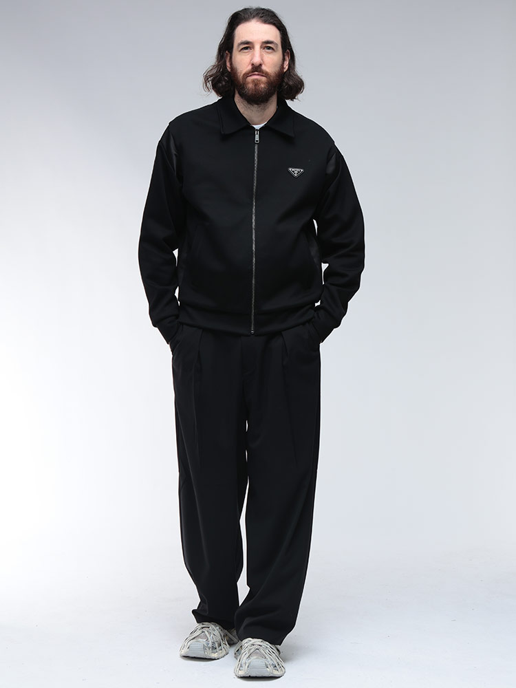 PRADA (プラダ) トライアングルロゴ テクニカル フルジップブルゾン