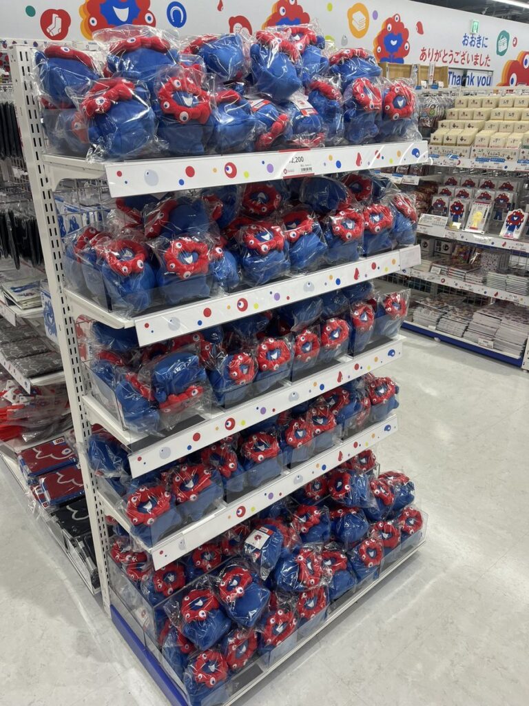 大阪・関西万博】会場限定！超レアなもっちりミャクミャクぬいぐるみは