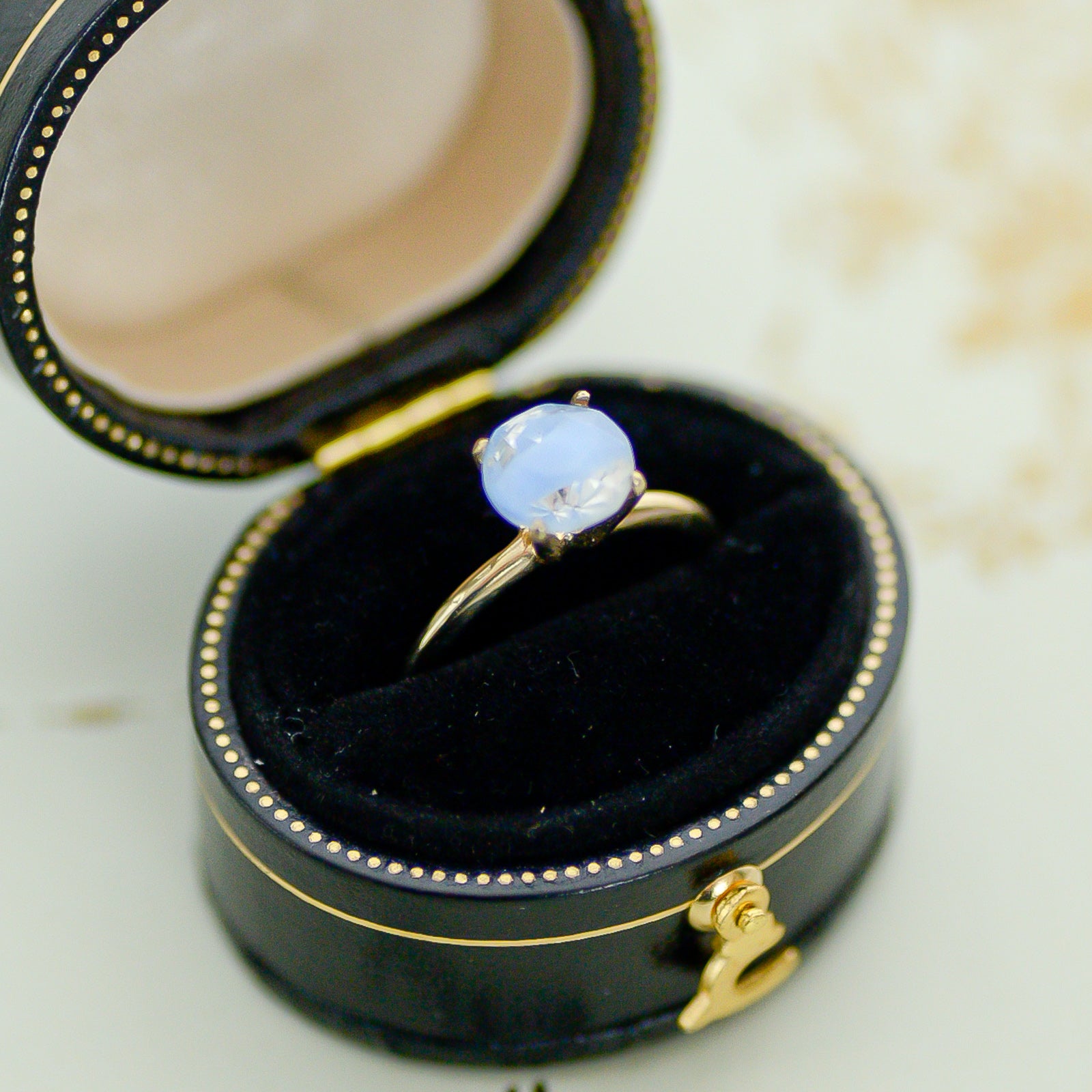 ジュエリーケース アンティークテイストのリングケース