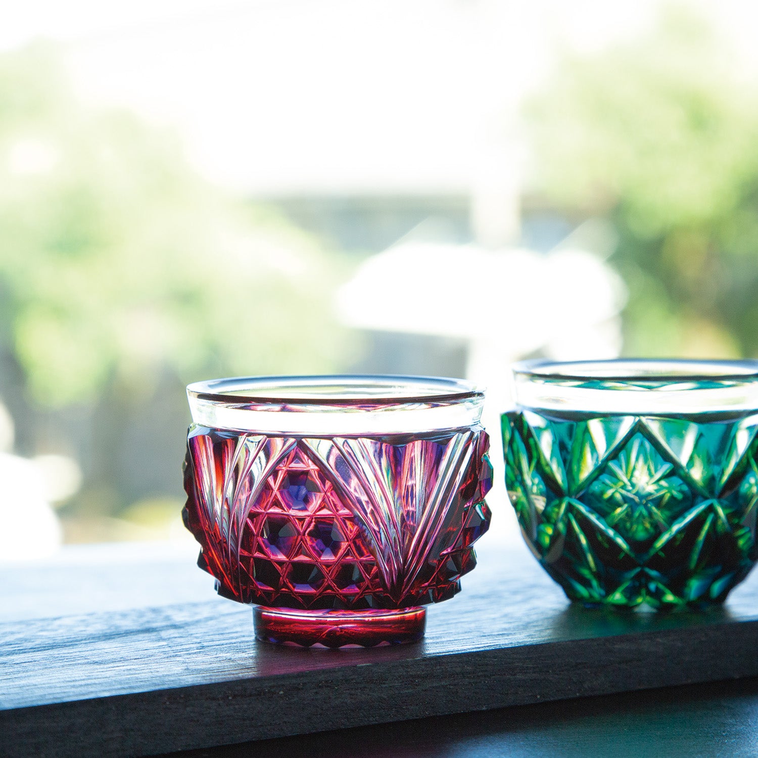 島津薩摩切子】 二色衣 二色猪口(大) cut208 – ㈱島津興業 島津薩摩切子