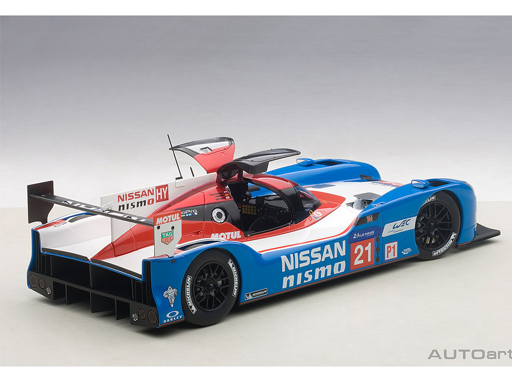 Die-cast: Autoart's Nissan GT-R LM Nismo – Savage On Wheels