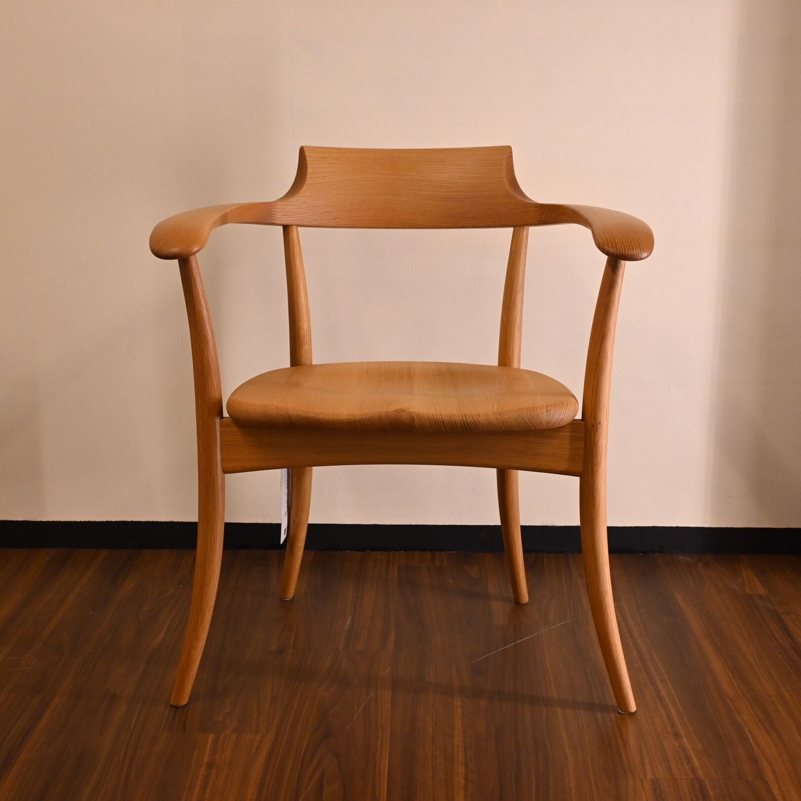 アームチェア クレセント | 商品紹介 | 大阪府茨木市の家具ならさわら