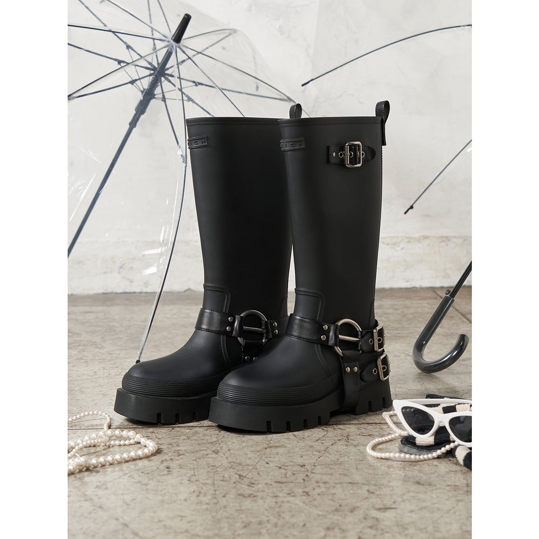 ダーリッチ Darich ハーネスラバーブーツ （ブラック） - ファッション