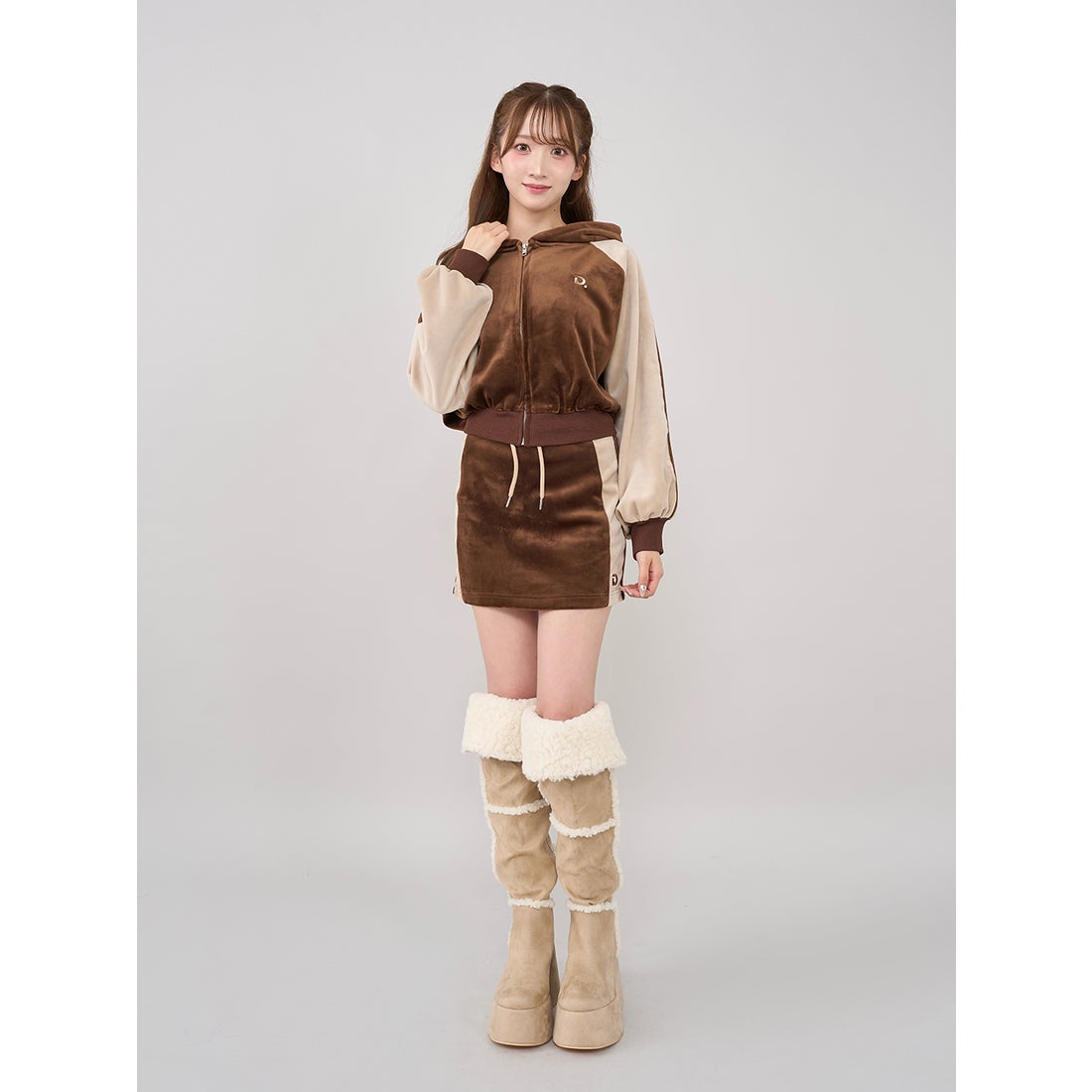 ダーリッチ Darich フェイクムートンニーハイブーツ （アイボリー