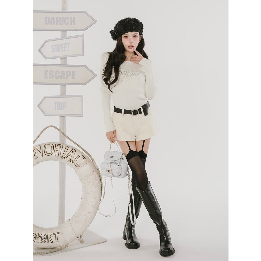 ダーリッチ Darich ビジューロゴボートネックニットトップス