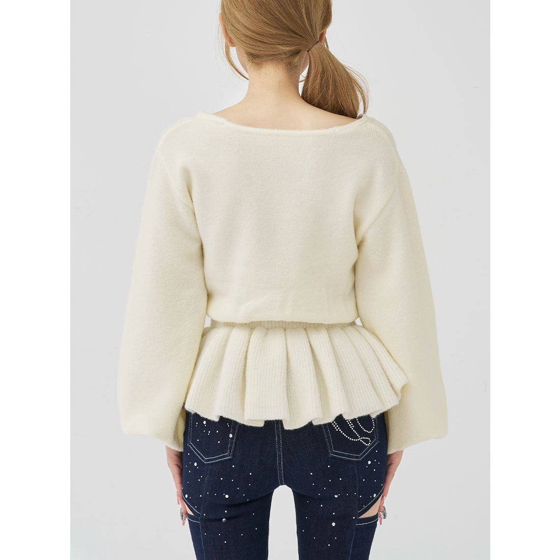 ダーリッチ Darich ぺプラムVネックニットトップス （ホワイト