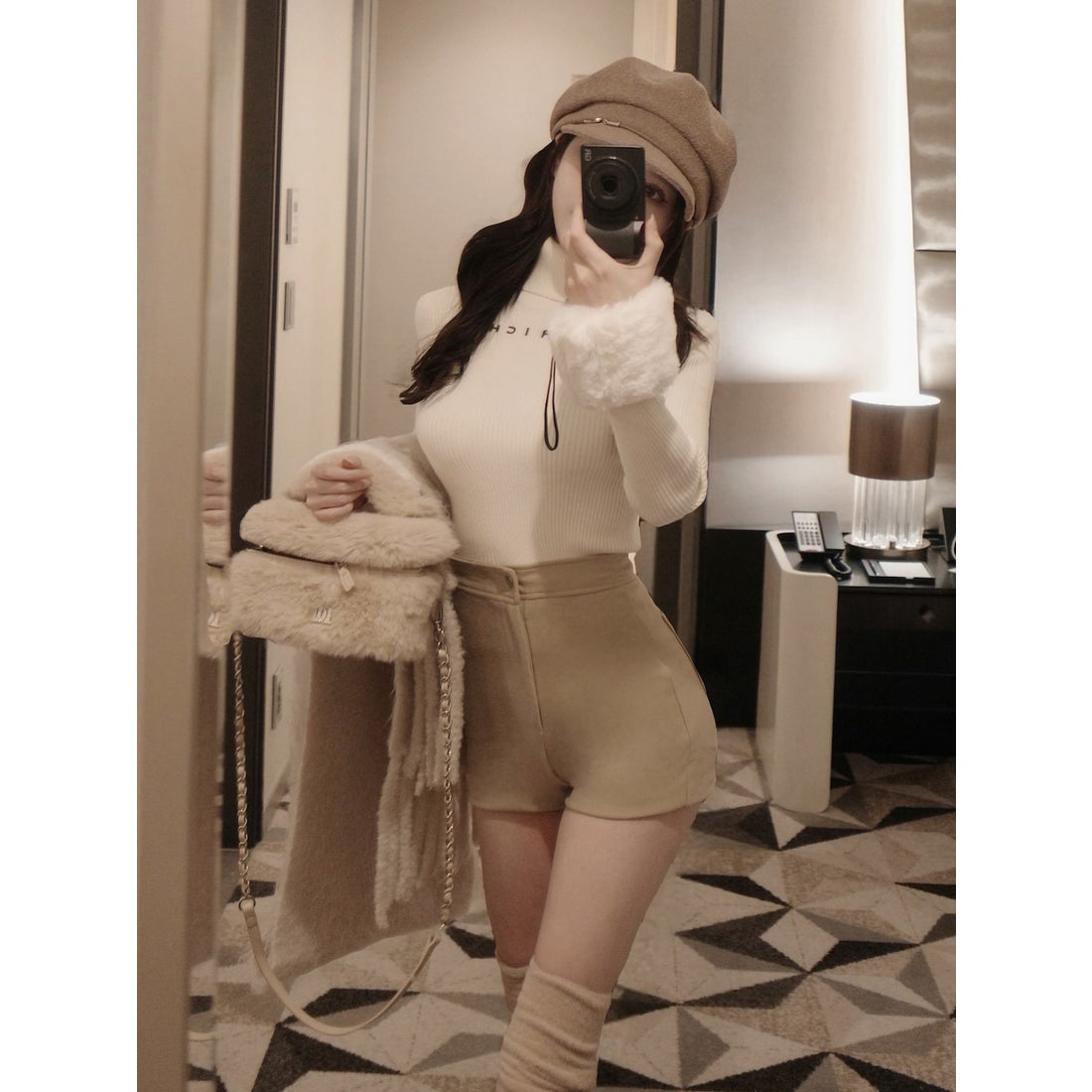 ダーリッチ Darich スムースファーリブニットトップス （アイボリー