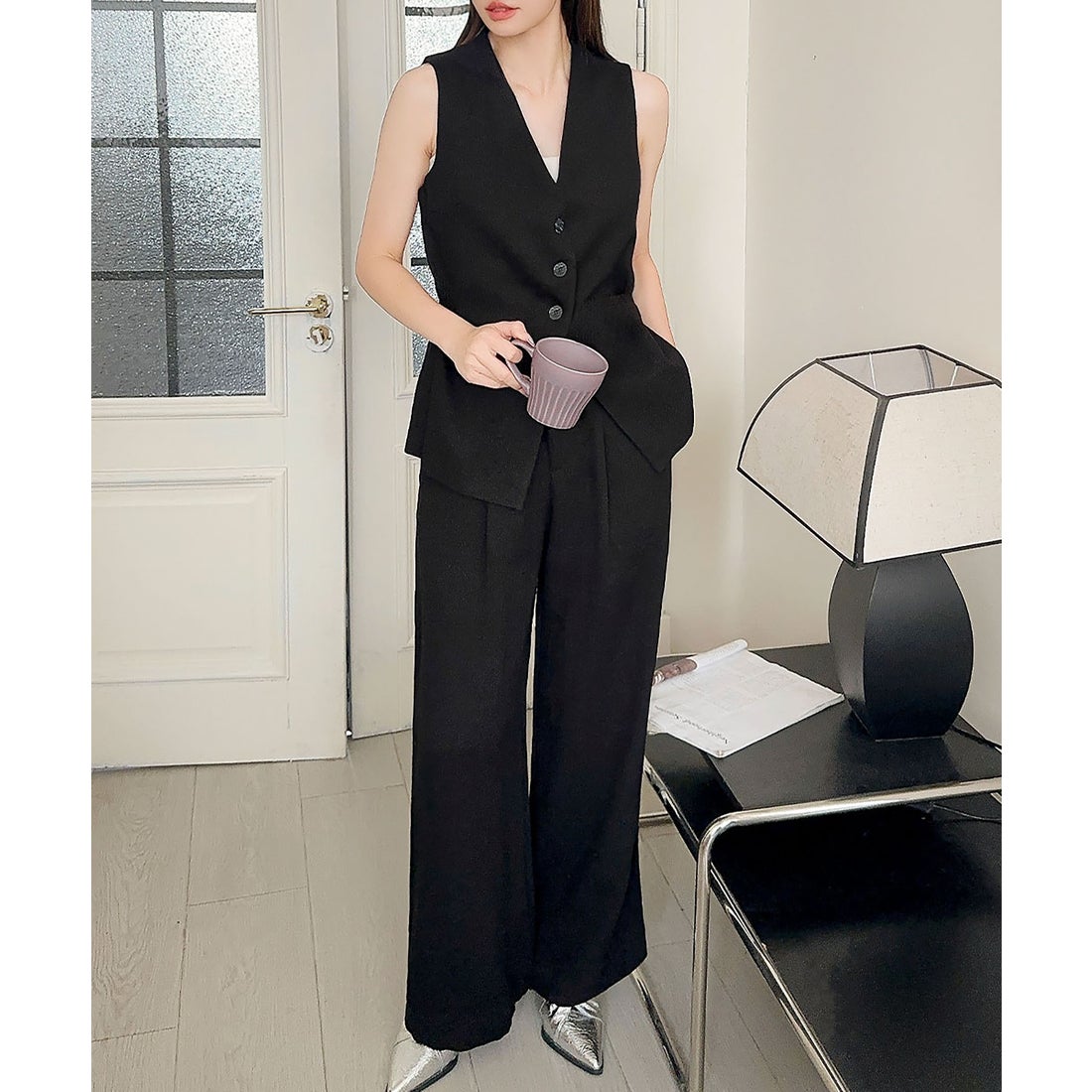 フロリア Flolia ベルト付きVネックノースリーブベスト ワイドパンツ