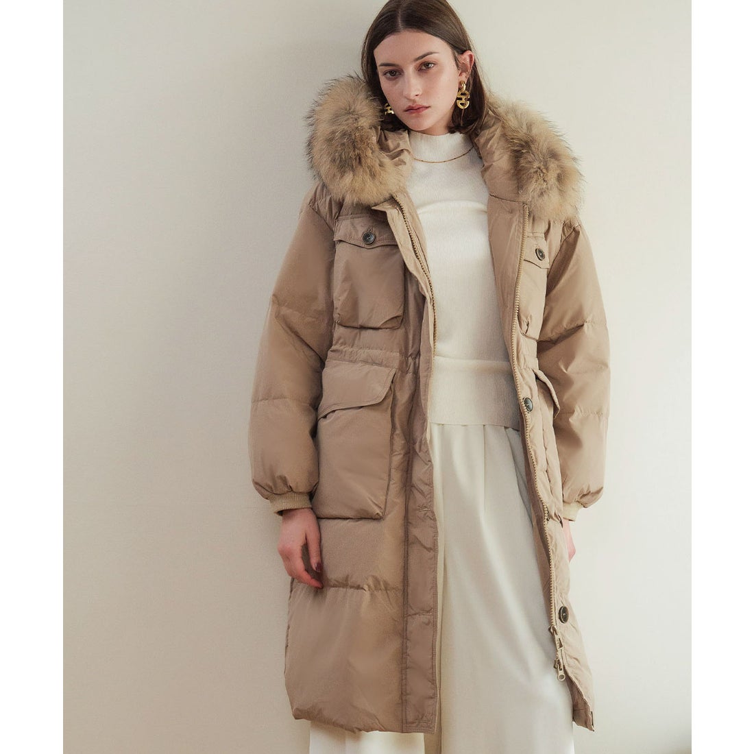 フロリア Flolia ラクーンファー付き 軽量 フーデッド ダウンコート