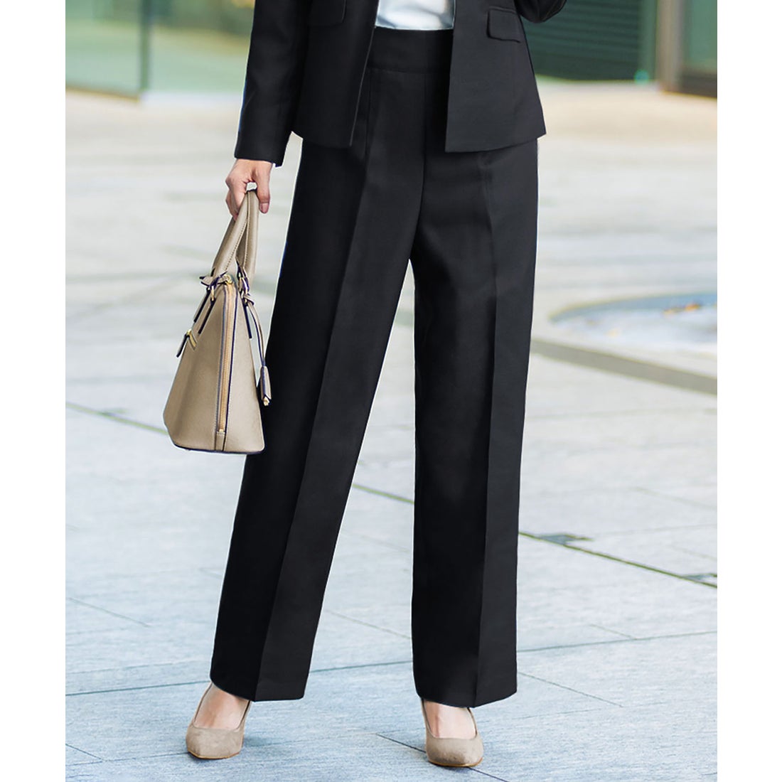 フロリア Flolia 【自宅で洗える】ノーカラージャケット&ストレート