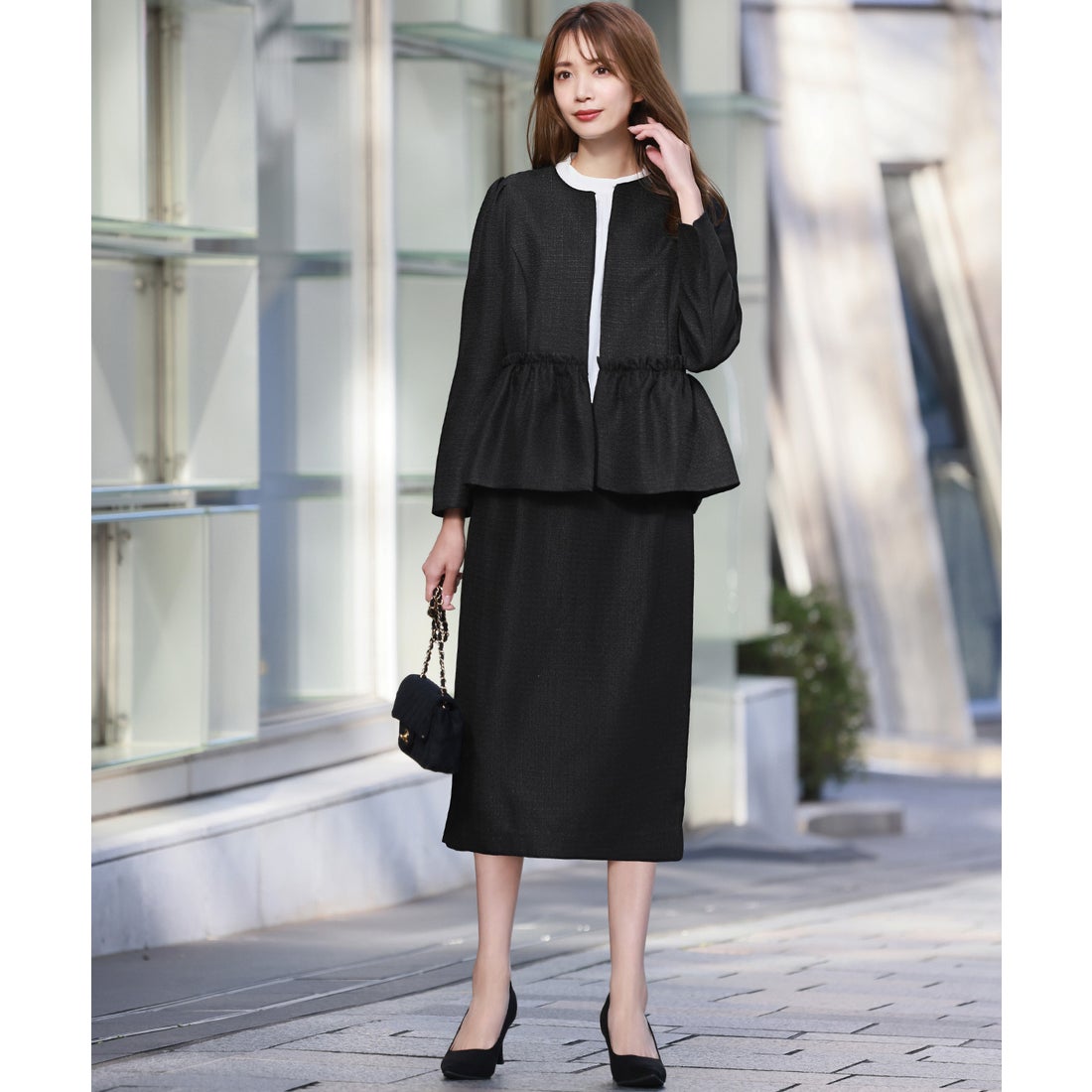 フロリア Flolia ツイードペプラムノーカラージャケット タイト