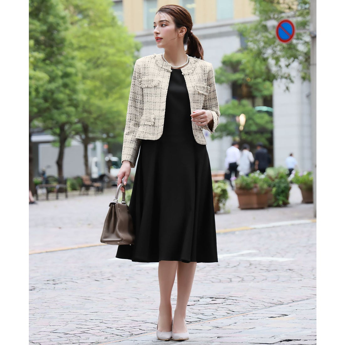 フロリア Flolia チェック柄ツイードノーカラージャケット フレア