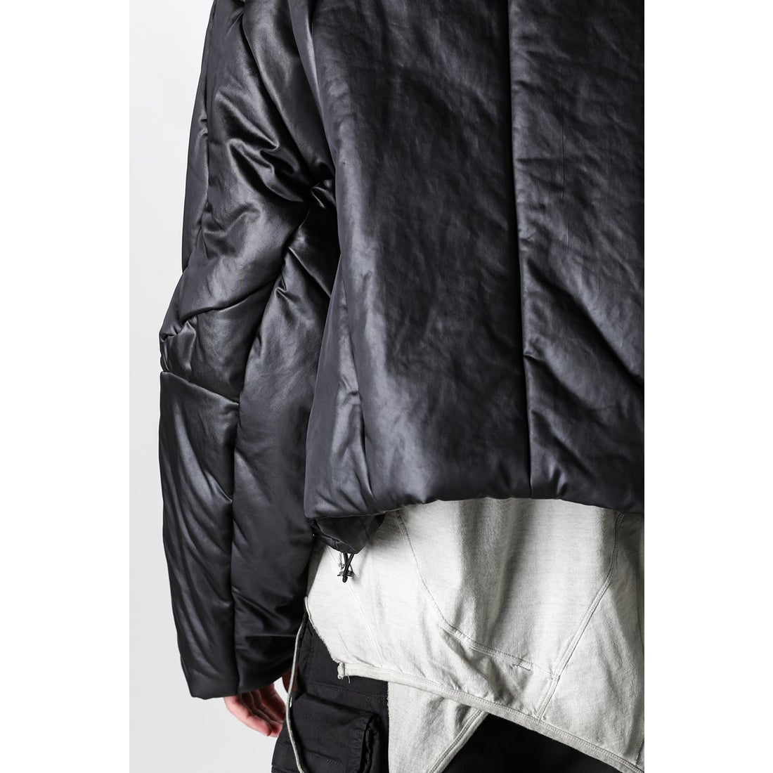 ユリウス JULIUS Cropped Berg Jacket （Black） -デザイナーズ