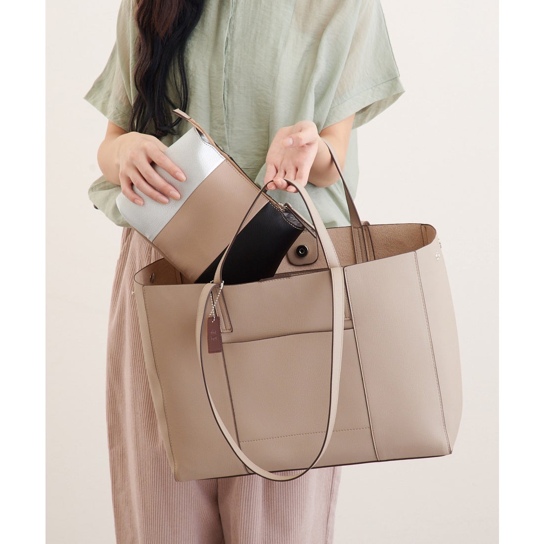 アドット adottona 2WAYユニセックス大容量トートバッグ （ブラック