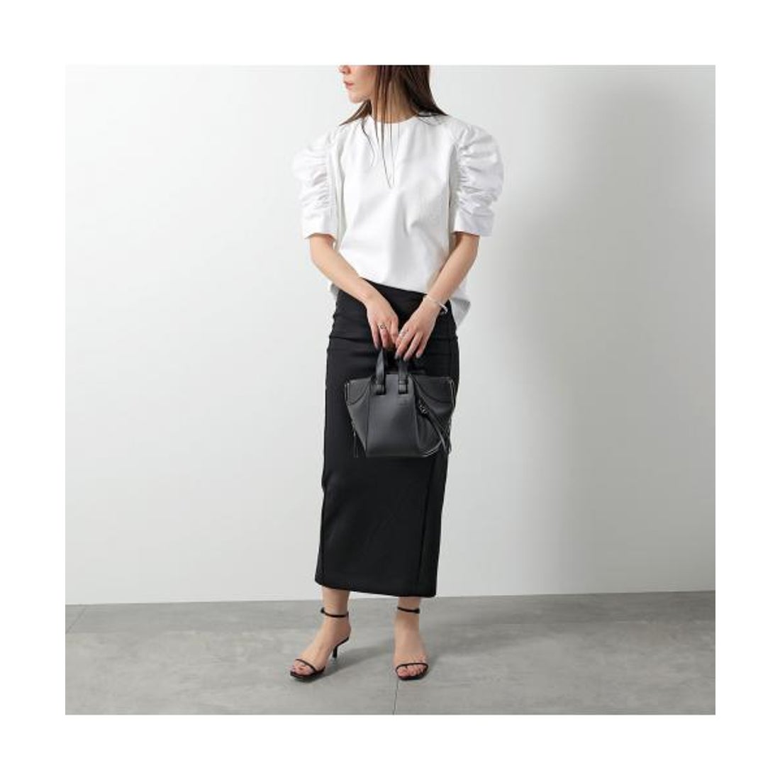 ロエベ LOEWE LOEWE ハンドバッグ A538H13X14 HAMMOCK COMPACT （1100