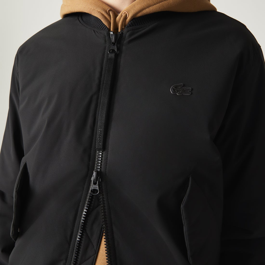 ラコステ LACOSTE 撥水サーモアインサレーションボンバージャケット