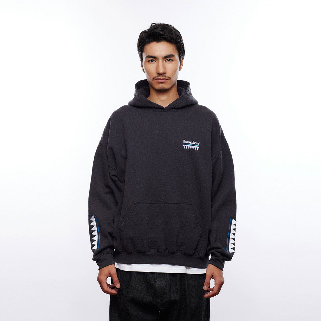 リベレイダース Liberaiders Liberaiders TRIBAL EMBROYDERY HOODIE