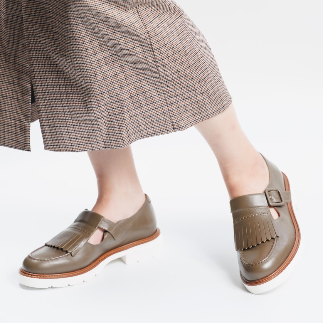 ルカ グロッシ Luca Grossi キルトタッセルローファー （カーキ