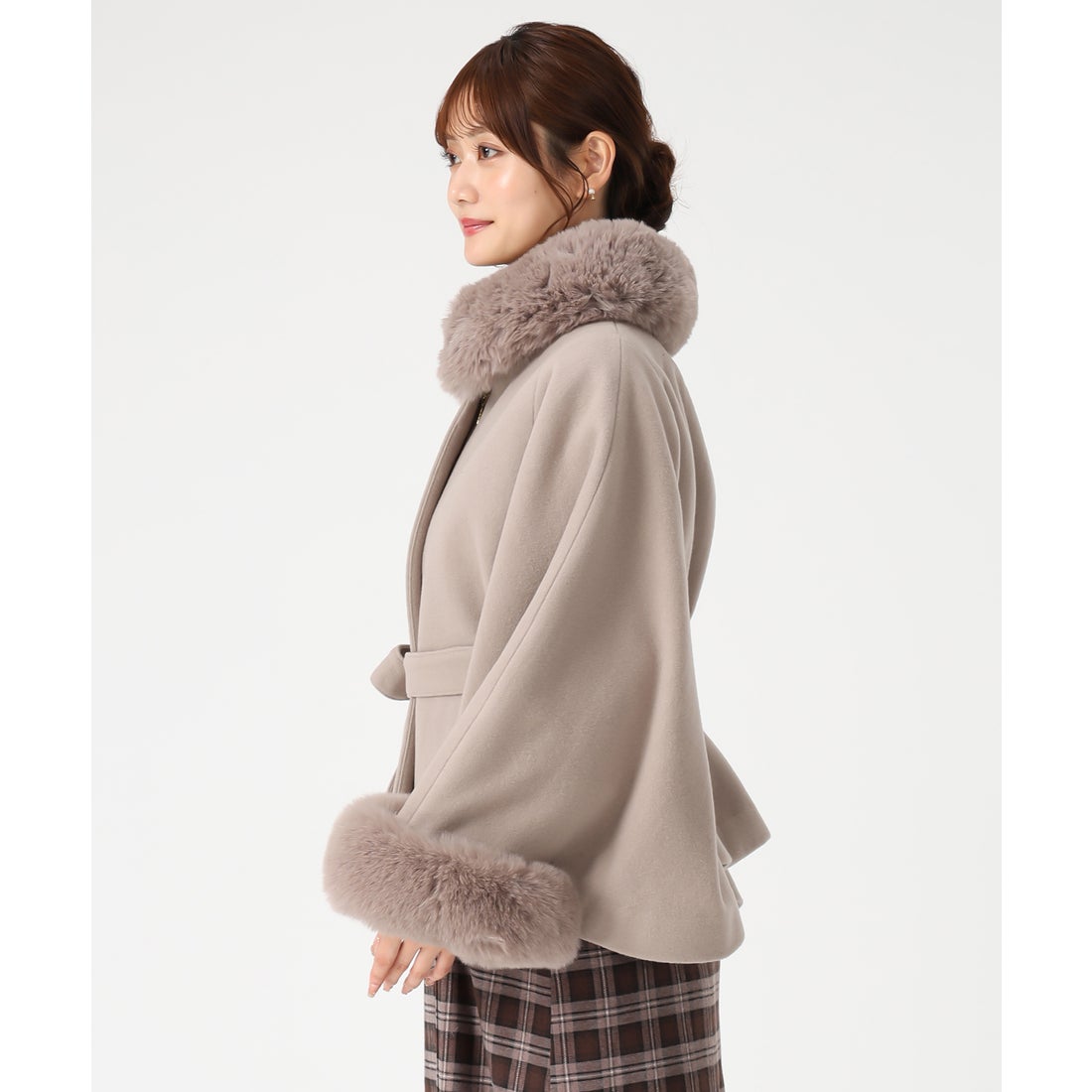 ミッシュマッシュ MISCH MASCH 2025秋冬新作 ブローチ付きポンチョ