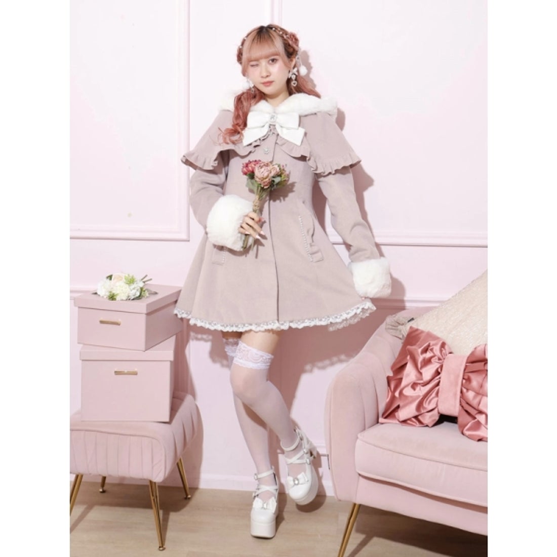 ノエミー NOEMIE ドーリーフードケープフレアコート （ピンク