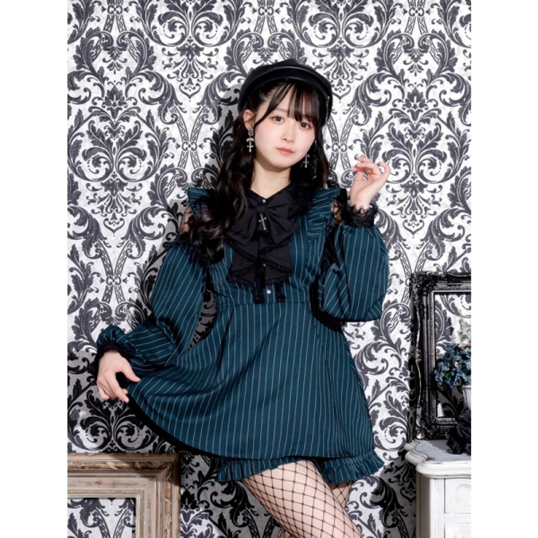 ノエミー NOEMIE ゴシックフリルオープンショルダーセットアップ