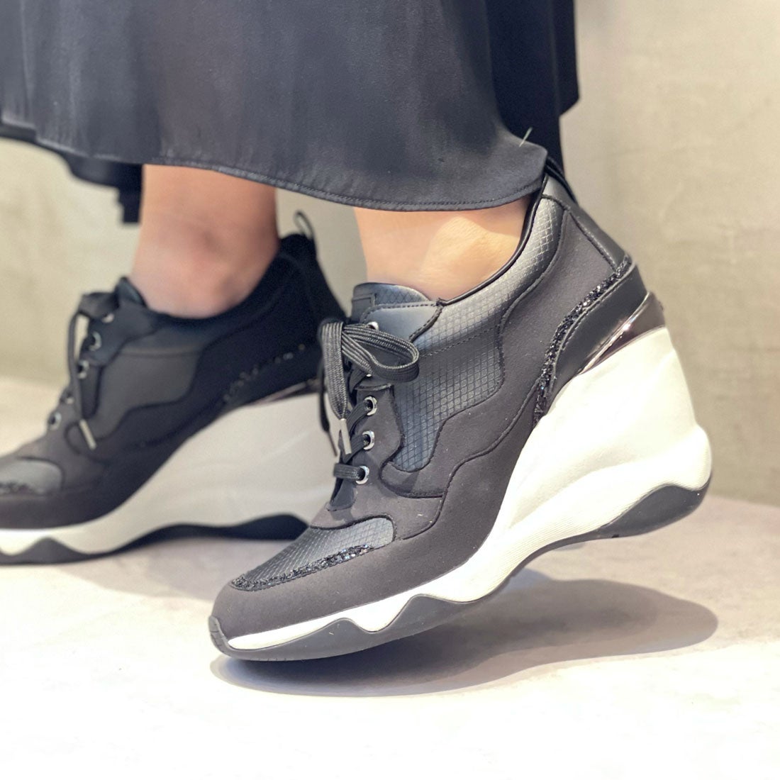 ＋diana プラスダイアナ +diana 【9cm】美脚ヒールアップスニーカー