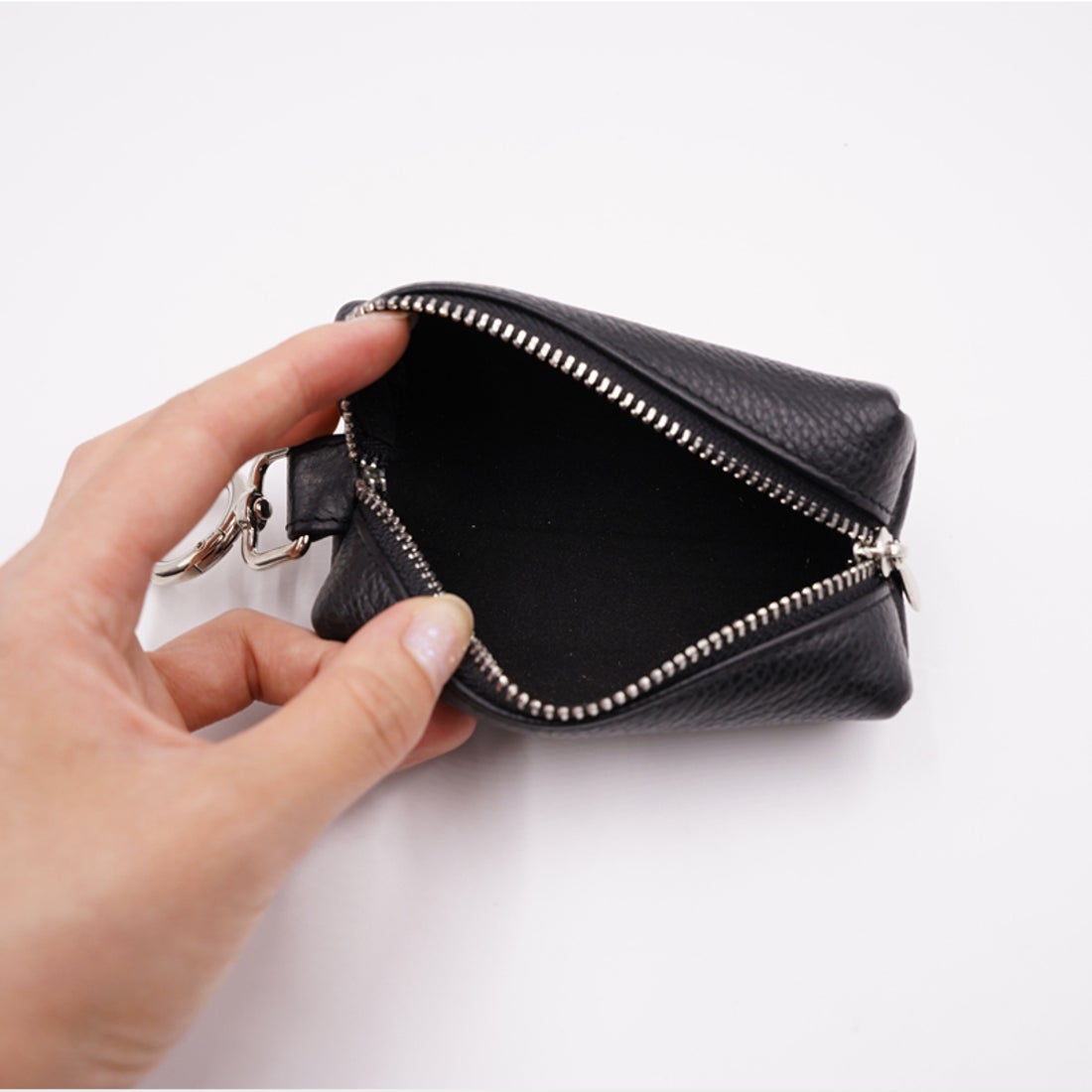 ゾック ZOCCU マルチケース 小物入れ ポケット 鍵 カギ カラビナ