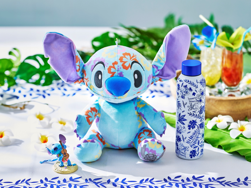 スティッチがパジャマ姿やヒーロースタイルに♡ ディズニーストアから