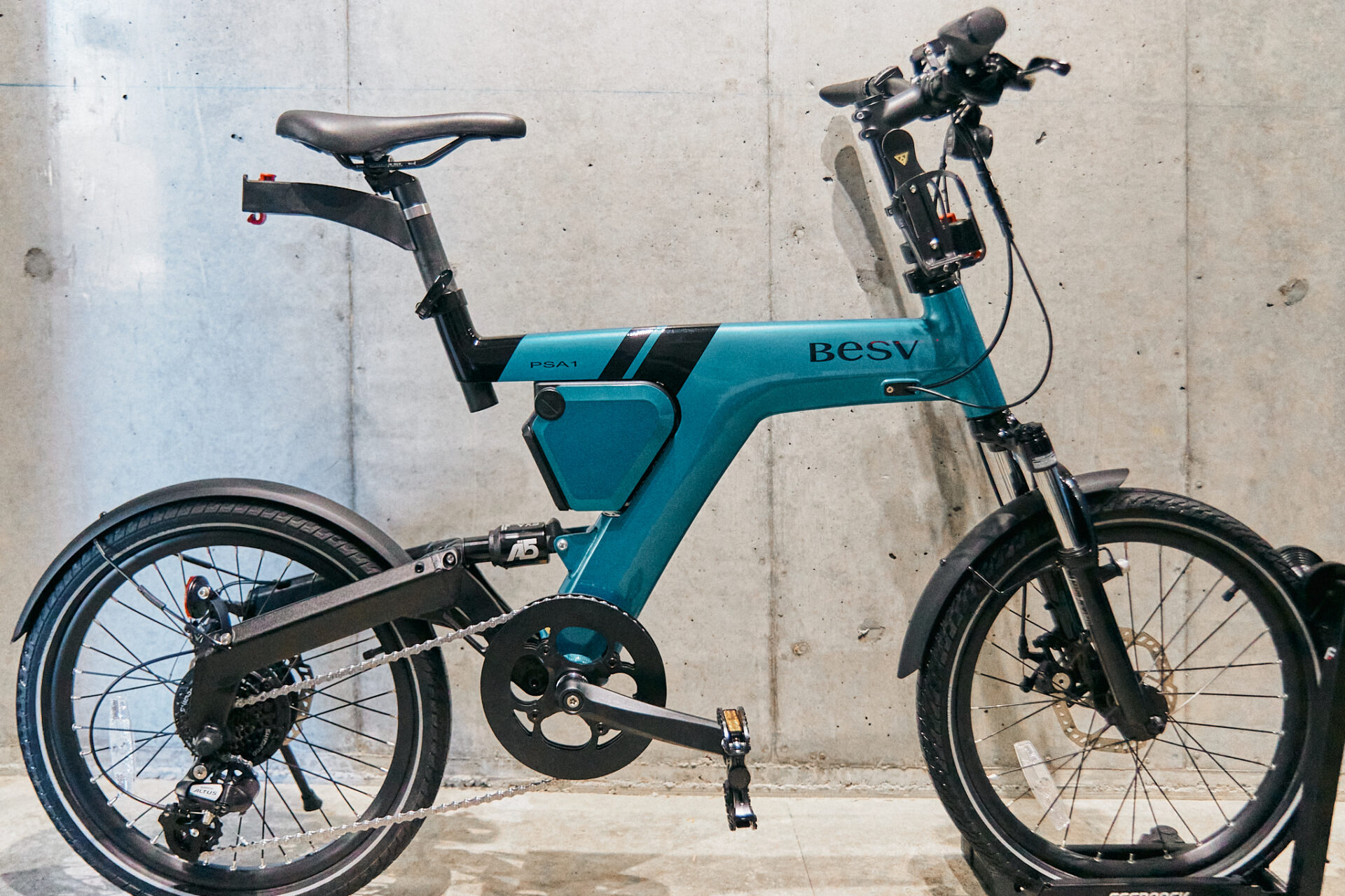 ひときわ目を惹くデザインを誇るBESV PSA1 が入庫！ - SENSHA Bicycle 港北