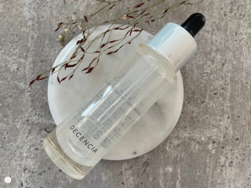 アヤナス エッセンス コンセントレートを口コミより詳しくレビュー