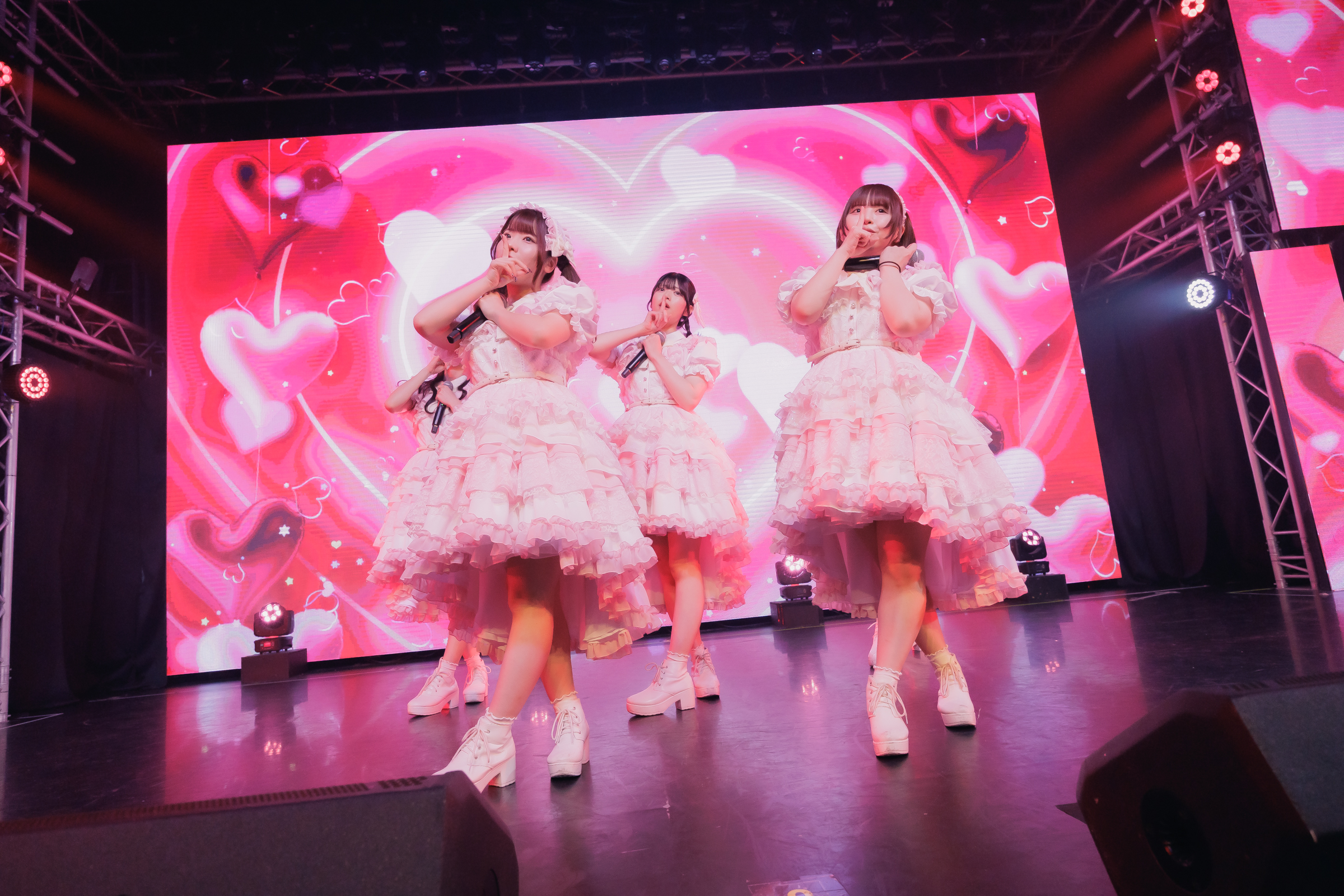 ニコルポップ、初ツアー完走！勝負の2年目へ「全力で突っ走っていき