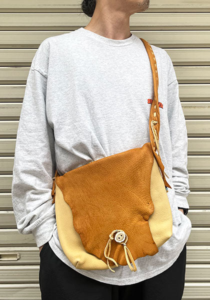Nasngwam.× EARLY MORNING DEER SKIN MESSENGER BAG / Deer leather