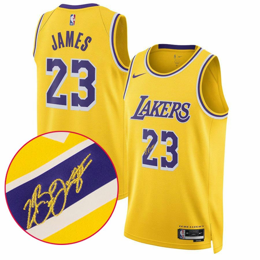 000000167999-01-m.jpg?t=