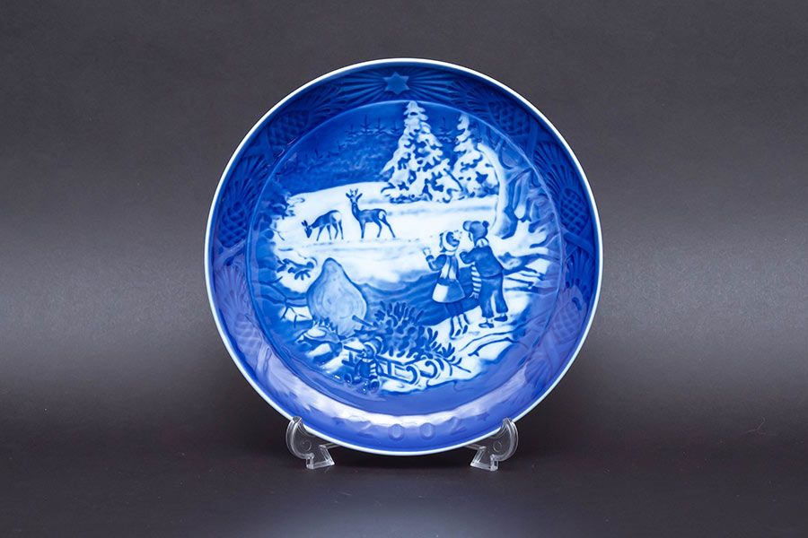 ロイヤル・コペンハーゲン イヤープレート（2002年）『Winter in the