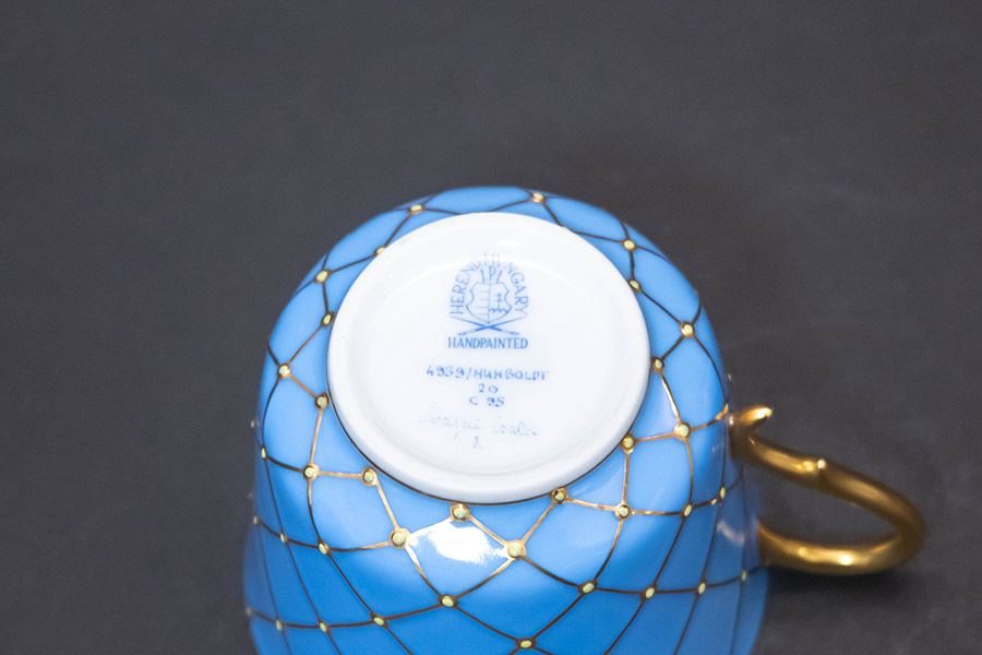 ヘレンド フンボルト（ブルー） カップ＆ソーサーを買い取りました