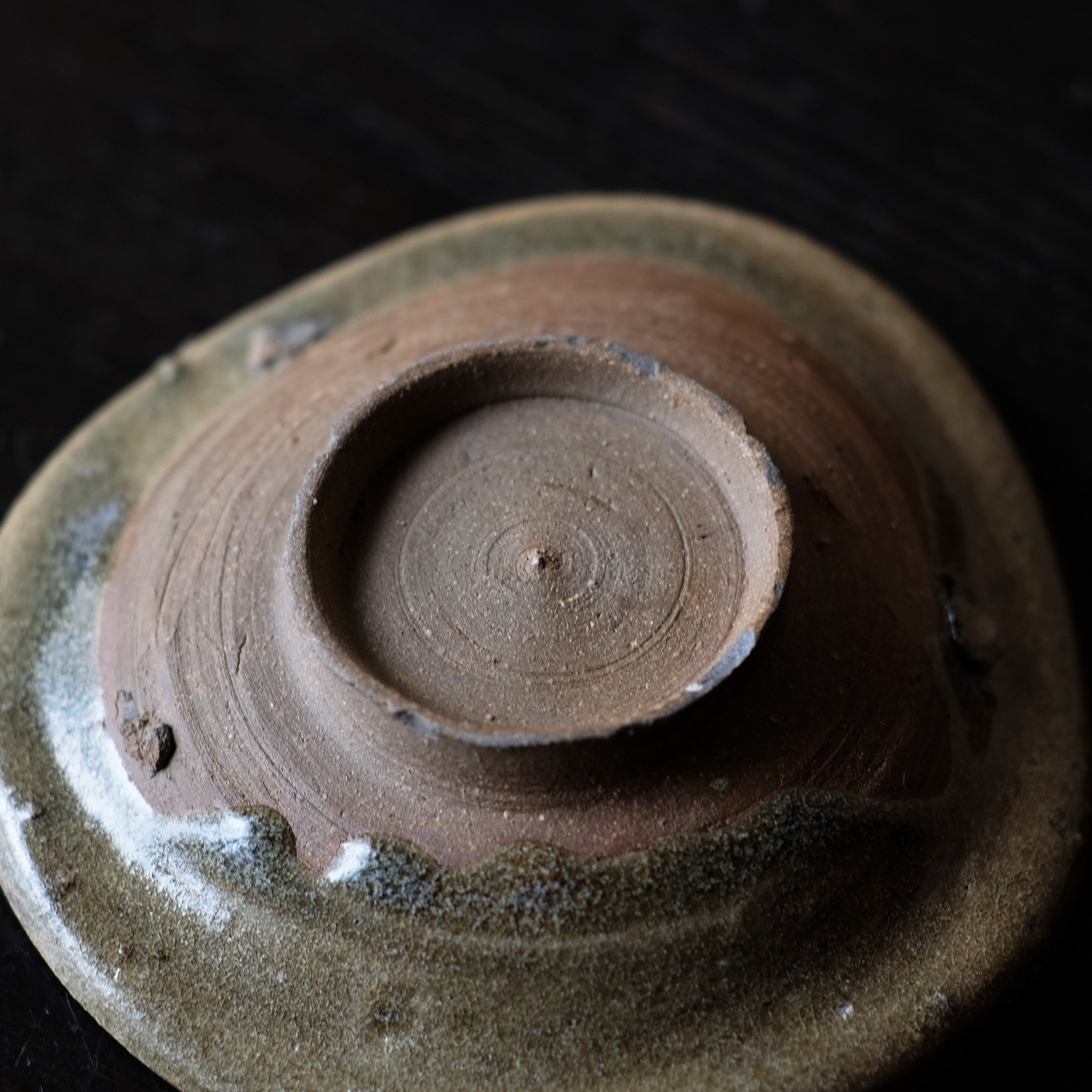 美濃 灰釉折縁皿 | 骨董と詩学 Antique & Poetics | 蛇韻律