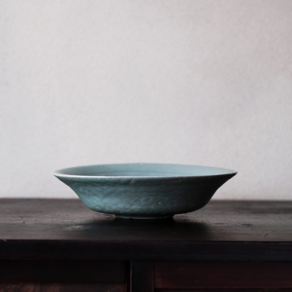 高麗 青磁印花草花文皿 | 骨董と詩学 Antique & Poetics | 蛇韻律