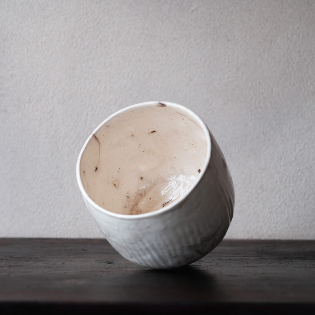 金朝 磁州窯系 白釉鎬碗 | 骨董と詩学 Antique & Poetics | 蛇韻律