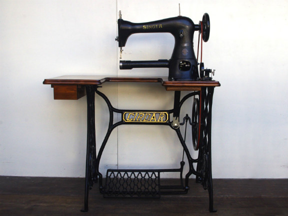 No.402 SINGER 17-23 シンガー製 腕ミシン 足踏みミシン：アンティーク