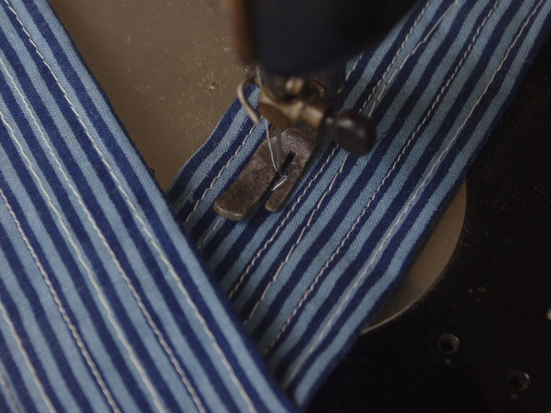 No.717 SINGER 15 シンガー製 鋳物網脚の足踏みミシン：アンティーク