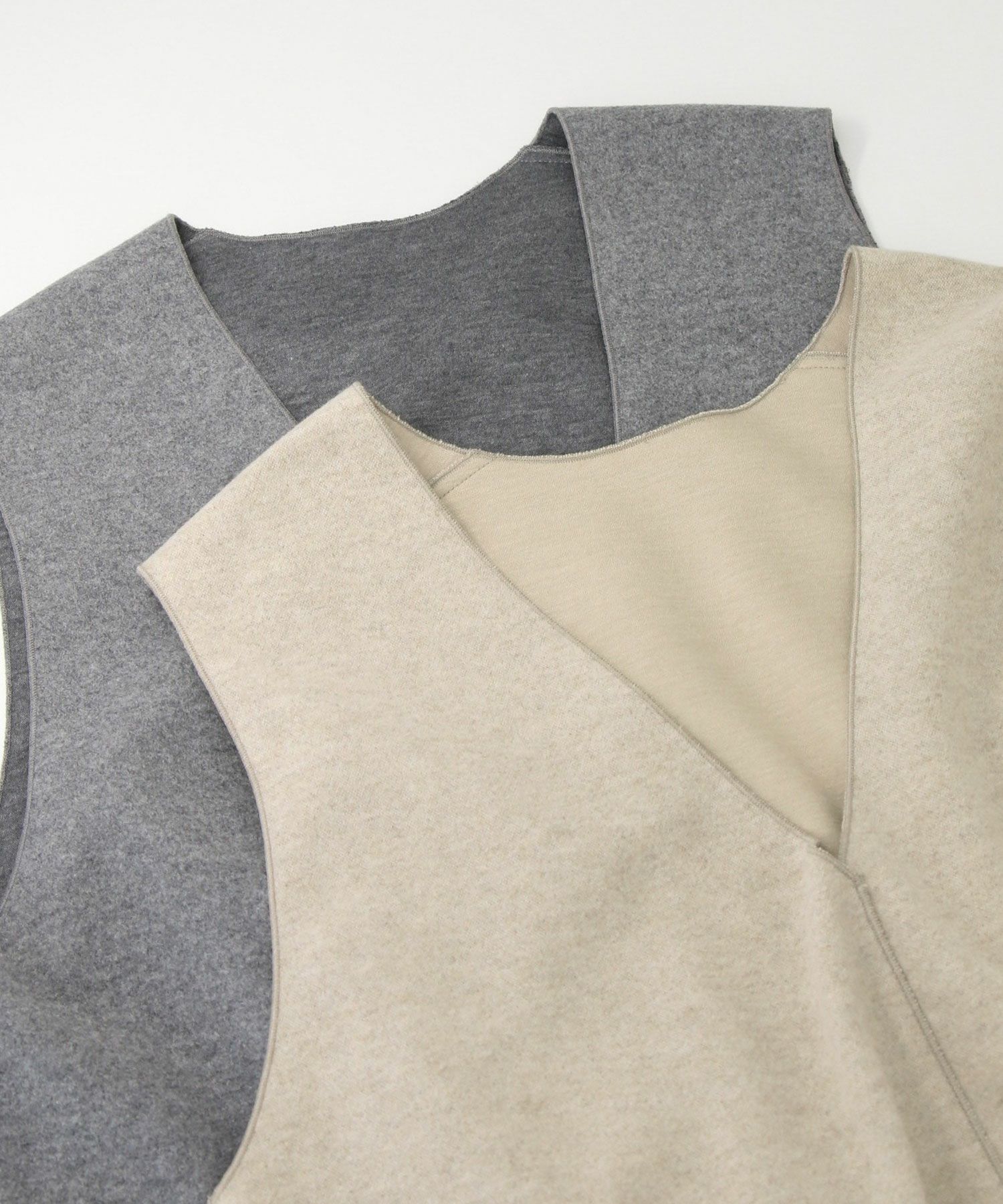 Gready BrilliantWフェイスVネックベスト | SEKIMIKI Online