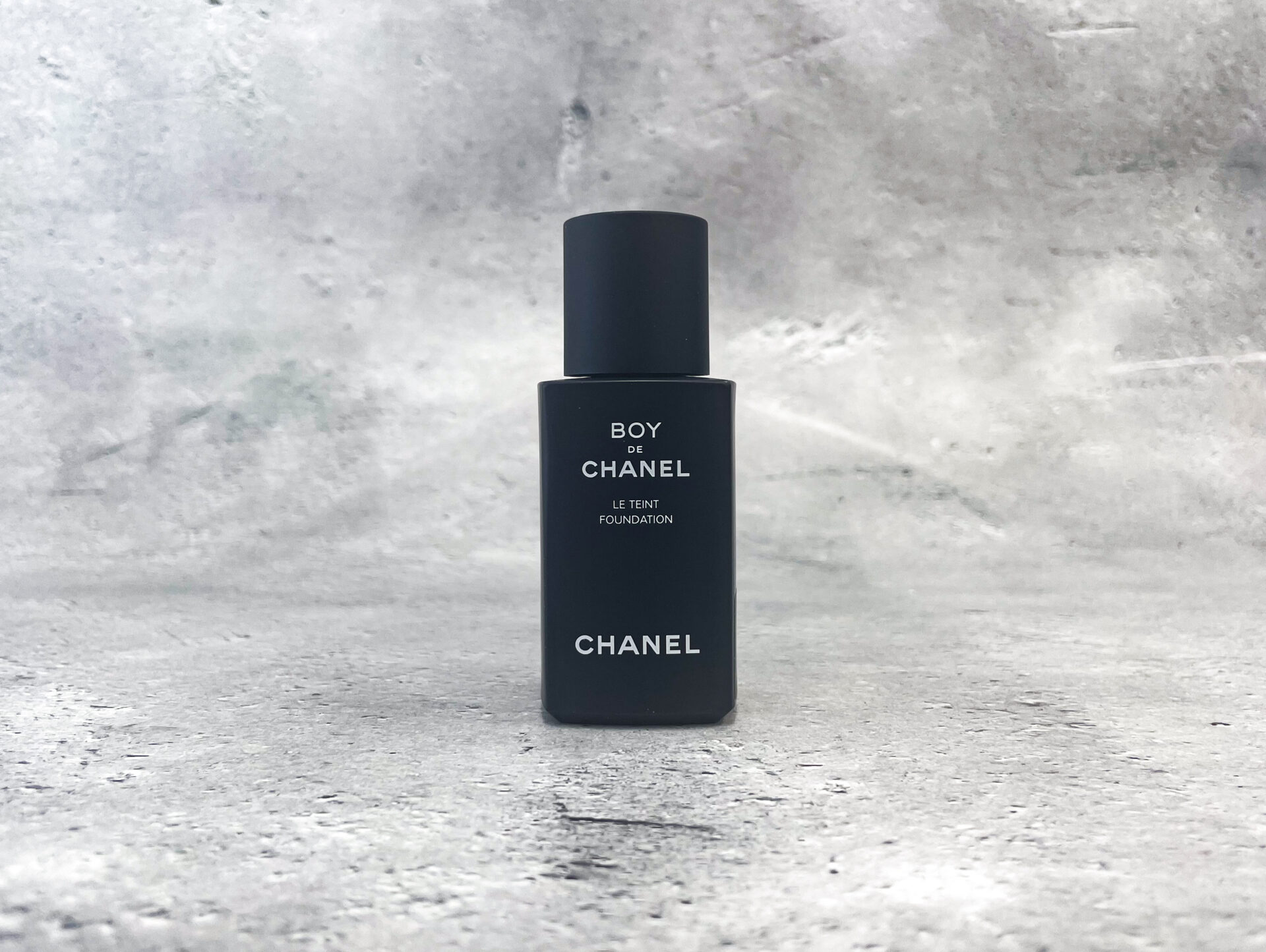 驚異的なカバー力！】CHANELのメンズメイクライン「ボーイドゥシャネル