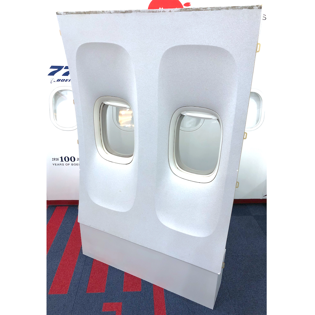 B747 ウィンドウパネル スタンド式 航空機 飛行機 本物 客室部品