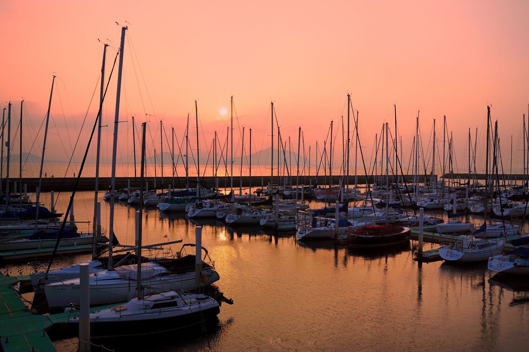 まるごと福岡博多｜福岡市ヨットハーバー夕景(2009)