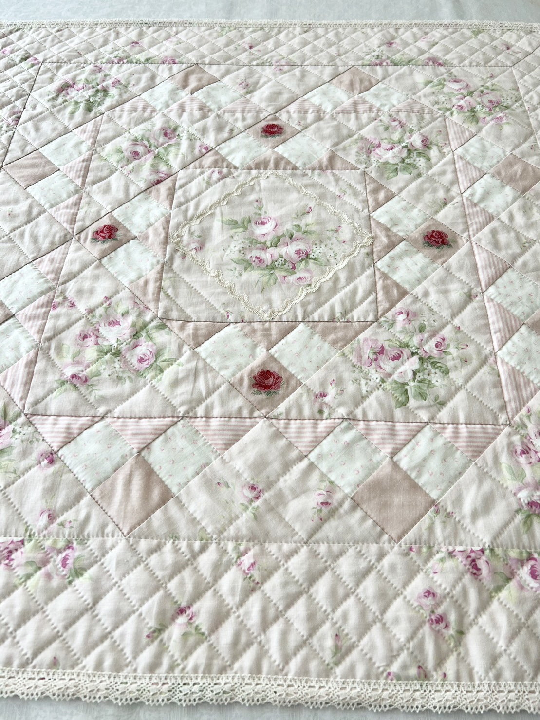 タペストリーが出来上がりました♪ | フラワーバスケット｜末富 美知江