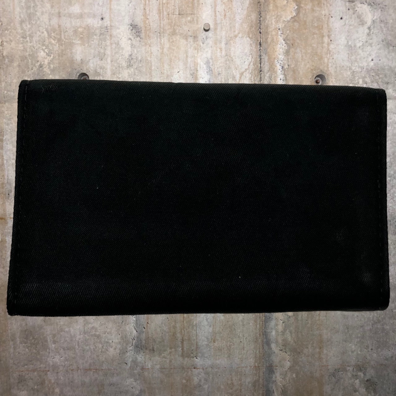 PRADA(プラダ) トライアングルロゴナイロンキーケース ブラック