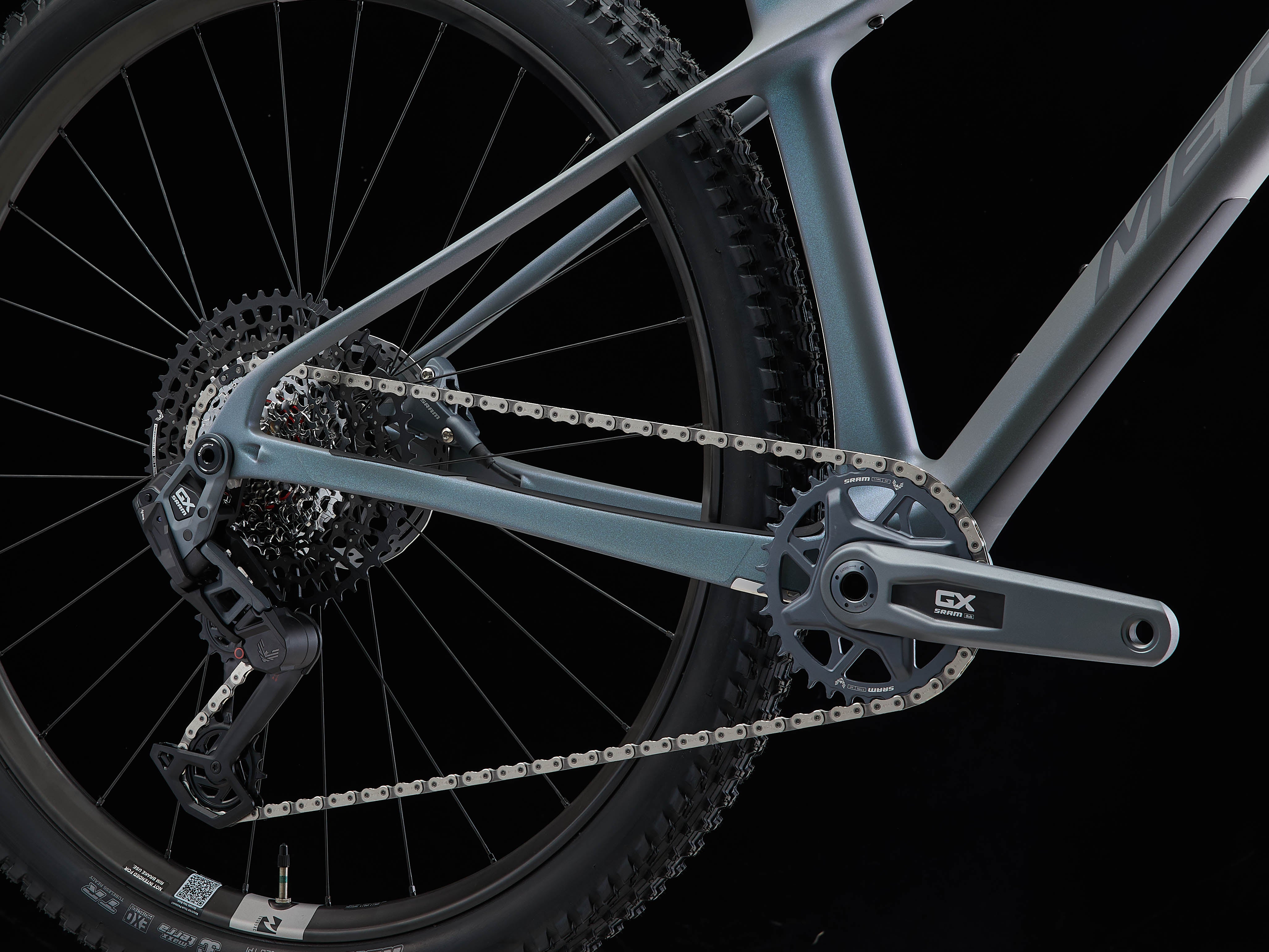 BIG.NINE（ビッグナイン）TR 8000｜MERIDA公式オンラインショップ